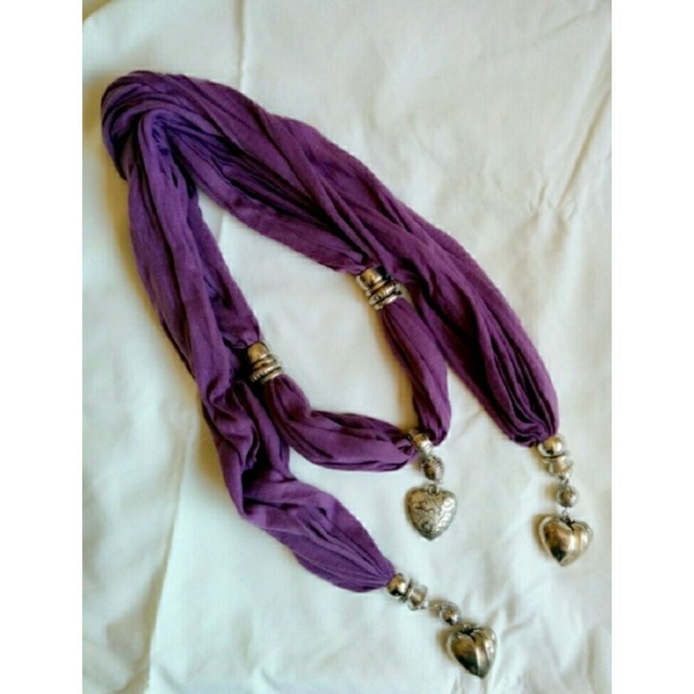 Anthropologie Purple Scarf w/Silver Heart Pendant
& Rings